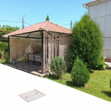 Guest House Kobuleti Exterior photo